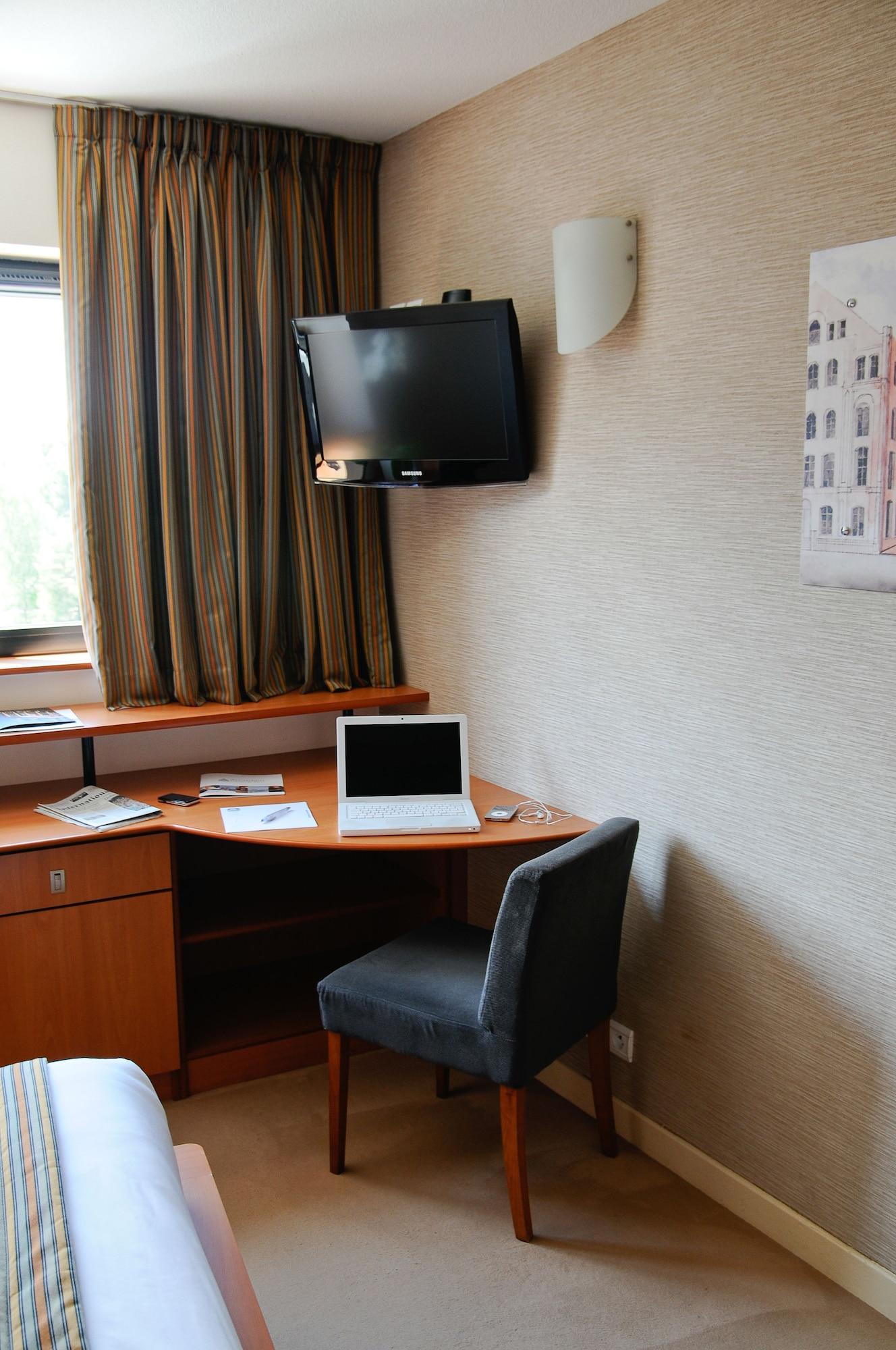 Hotel Archamps Porte Sud De Geneve エクステリア 写真