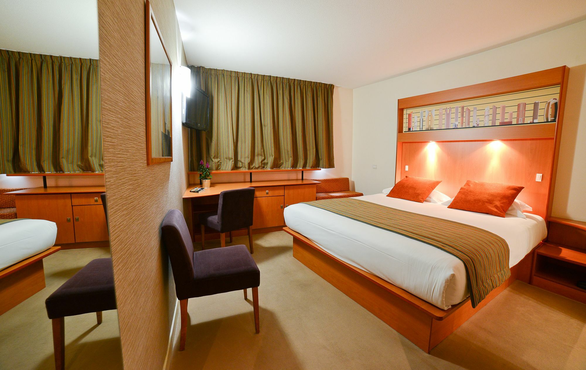 Hotel Archamps Porte Sud De Geneve エクステリア 写真