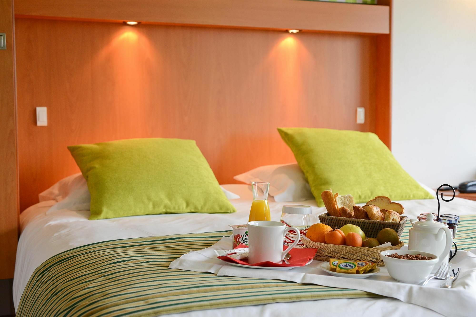 Hotel Archamps Porte Sud De Geneve エクステリア 写真