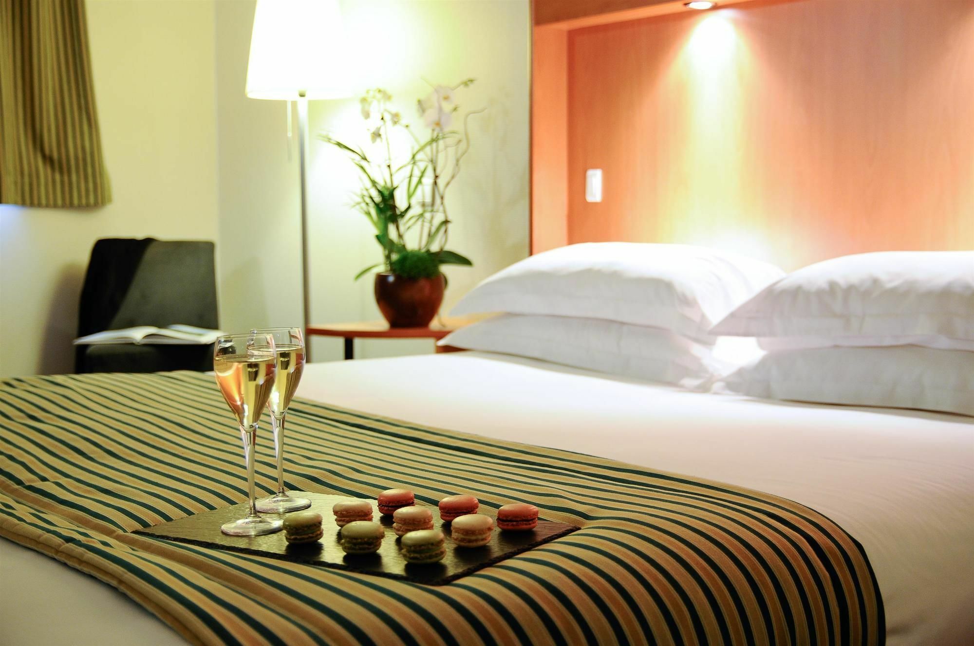Hotel Archamps Porte Sud De Geneve エクステリア 写真