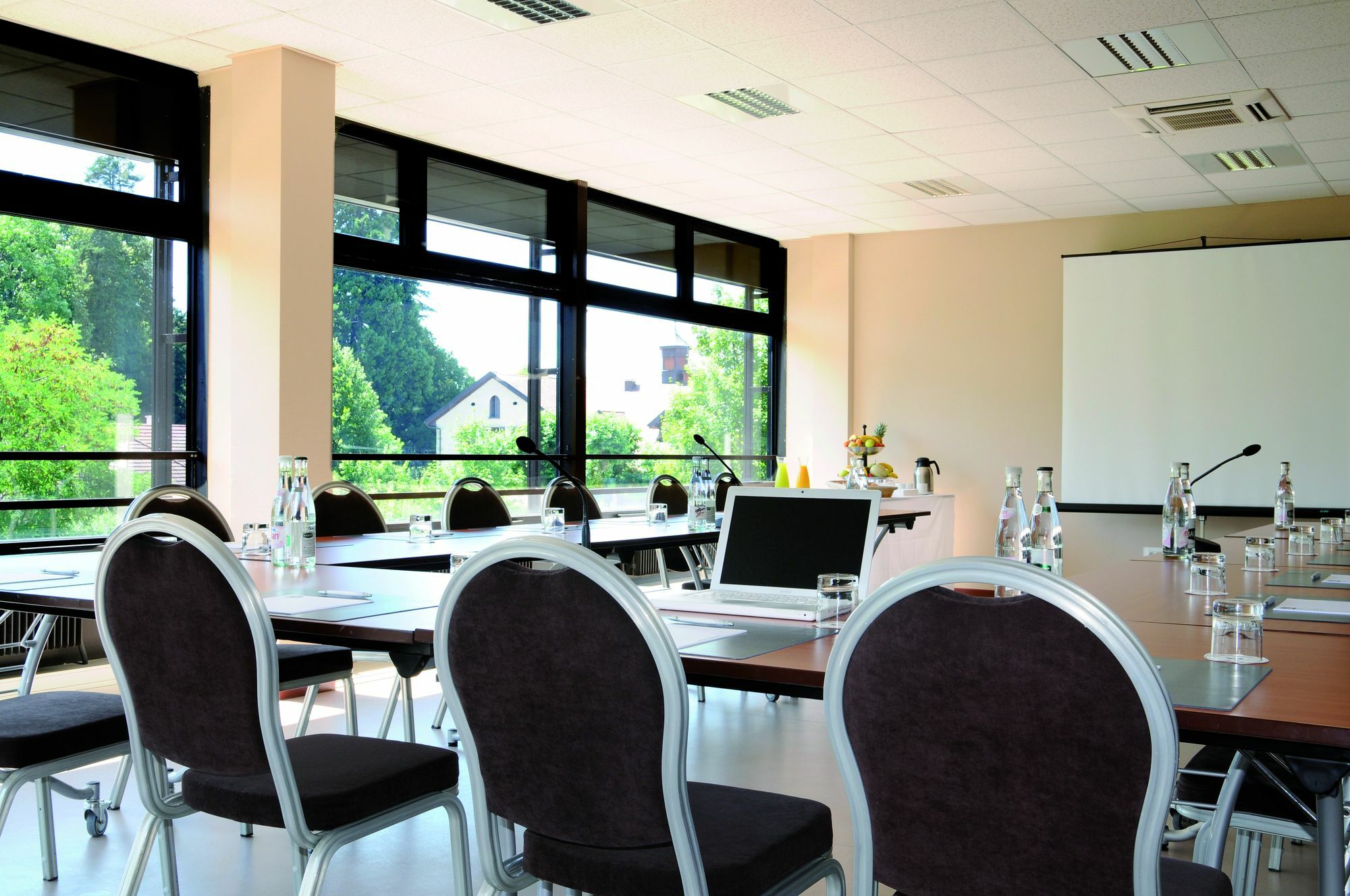 Hotel Archamps Porte Sud De Geneve エクステリア 写真